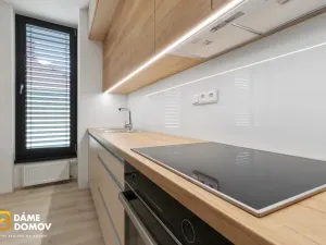 Pronájem bytu 2+kk, Zlín, Štefánikova, 63 m2