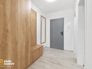 Pronájem bytu 2+kk, Zlín, Štefánikova, 63 m2