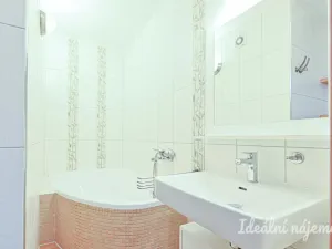 Pronájem bytu 3+1, Brno, Kuršova, 74 m2