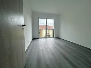 Pronájem bytu 2+kk, Milovice, Kaštanová, 49 m2