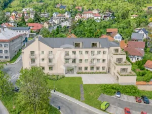 Prodej bytu 2+kk, Vsetín, Horní náměstí, 56 m2