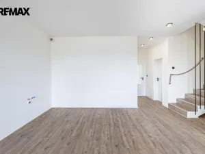 Prodej bytu 5+kk, Unhošť, 156 m2