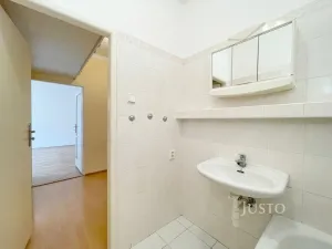 Prodej bytu 1+1, Praha - Smíchov, K vodojemu, 50 m2