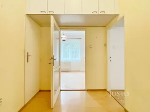 Prodej bytu 1+1, Praha - Smíchov, K vodojemu, 50 m2