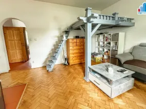Prodej bytu 3+1, Přehýšov, 86 m2