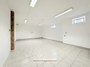 Pronájem kanceláře, Ivančice, Chřestová, 41 m2