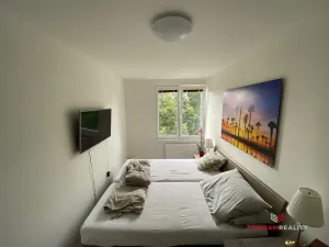 Pronájem bytu 2+kk, Praha - Veleslavín, Na okraji, 45 m2