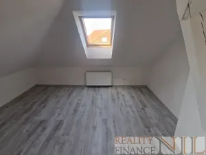 Pronájem bytu 2+kk, Tlučná, V Rybníčkách, 52 m2