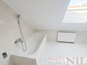 Pronájem bytu 2+kk, Tlučná, V Rybníčkách, 52 m2