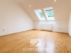 Prodej rodinného domu, Roztoky, 410 m2