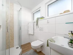 Pronájem bytu 3+kk, Praha - Hlubočepy, Pod Žvahovem, 70 m2