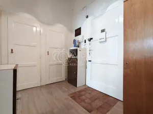 Pronájem bytu 2+kk, Praha - Žižkov, Lucemburská, 49 m2