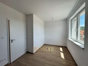 Pronájem bytu 2+kk, Teplice, Albrechtova, 70 m2