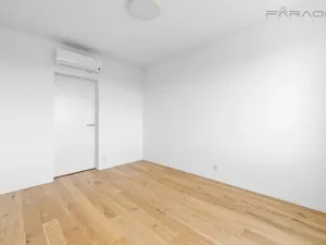 Pronájem bytu 3+kk, Praha - Karlín, Sokolova, 86 m2