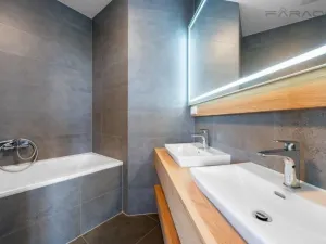 Pronájem bytu 3+kk, Praha - Karlín, Sokolova, 86 m2