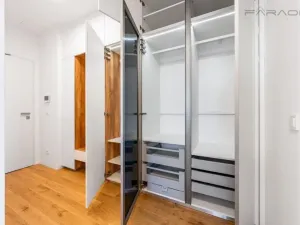 Pronájem bytu 3+kk, Praha - Karlín, Sokolova, 86 m2