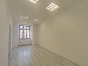 Pronájem kanceláře, Šumperk, Hlavní třída, 87 m2