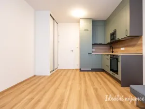 Pronájem bytu 1+kk, Praha - Prosek, Čakovická, 27 m2