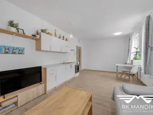 Prodej bytu 1+kk, Odolena Voda, Pod Sokolákem, 35 m2
