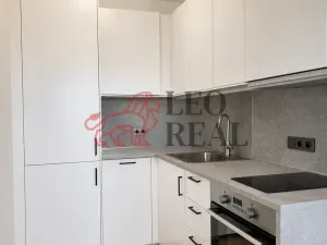 Prodej bytu 2+kk, Praha - Kobylisy, Šiškova, 46 m2