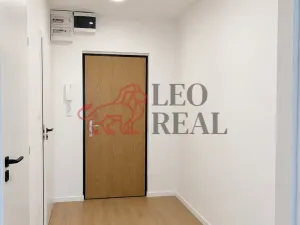 Prodej bytu 2+kk, Praha - Kobylisy, Šiškova, 46 m2