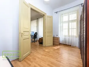 Pronájem bytu 2+1, Praha, Řeznická, 65 m2