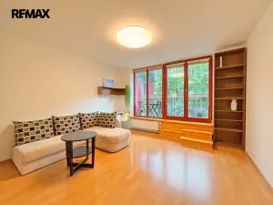 Pronájem bytu 1+kk, Praha - Záběhlice, Podle náhonu, 41 m2