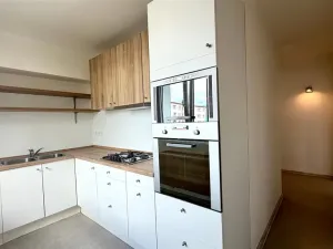 Pronájem bytu 2+1, Cheb, Pastýřská, 52 m2