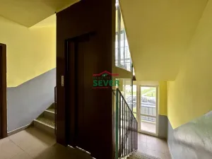 Prodej bytu 1+1, Krupka - Maršov, Karla Čapka, 36 m2