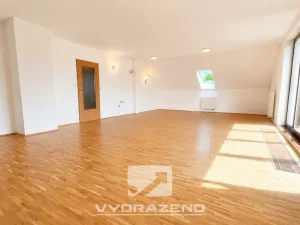 Prodej bytu 5+1, Roztoky, 176 m2