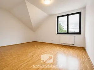 Prodej bytu 5+1, Roztoky, 176 m2