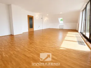 Prodej bytu 5+1, Roztoky, 176 m2