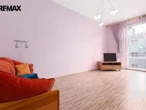 Prodej bytu 1+1, Karlovy Vary - Drahovice, Vítězná, 40 m2