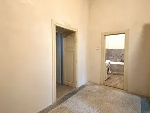 Prodej bytu 3+1, Cheb, Valdštejnova, 85 m2