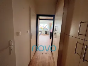 Pronájem bytu 2+kk, Praha - Modřany, Vazovova, 47 m2