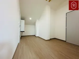 Pronájem bytu 1+kk, Třebíč, Bráfova tř., 42 m2