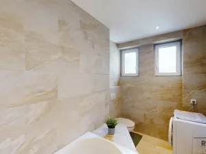 Prodej bytu 3+kk, Praha, Krátká, 60 m2