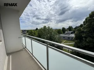 Pronájem bytu 1+1, Olomouc - Neředín, Politických vězňů, 33 m2
