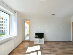 Pronájem bytu 2+kk, Praha - Uhříněves, Oty Bubeníčka, 47 m2