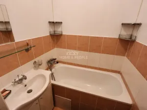 Prodej bytu 2+1, Chomutov, Beethovenova, 50 m2