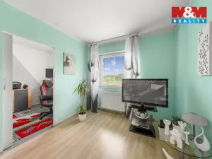 Prodej bytu 2+1, Chlumec, Stradovská, 51 m2