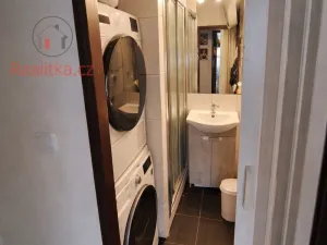 Pronájem bytu 3+1, Neratovice, Čtvercová, 76 m2