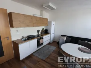 Pronájem bytu 1+kk, Říčany - Radošovice, Černokostelecká, 32 m2