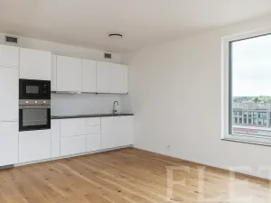 Pronájem bytu 1+kk, Praha - Radlice, U Komína, 39 m2