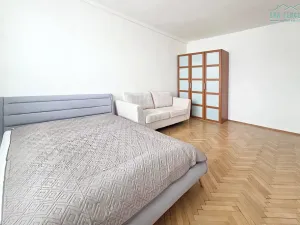 Prodej bytu 2+1, Plzeň, Částkova, 56 m2