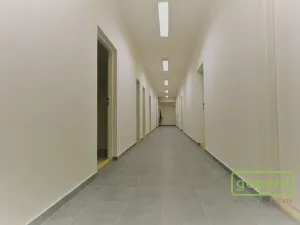 Pronájem kanceláře, Praha - Černý Most, Kpt. Stránského, 11 m2