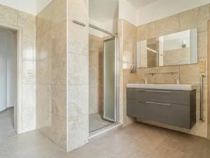 Prodej bytu 3+1, Buštěhrad, Topolová, 107 m2