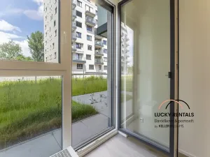Pronájem bytu 2+kk, Praha - Vysočany, Pod Harfou, 42 m2