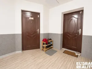 Prodej ubytování, Šluknov, nám. Míru, 330 m2