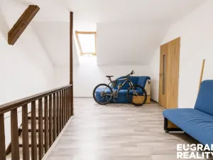Prodej ubytování, Šluknov, nám. Míru, 330 m2